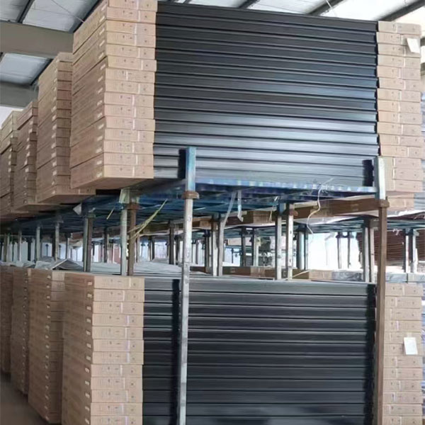 Compact Flat Plate Solar Water Heater